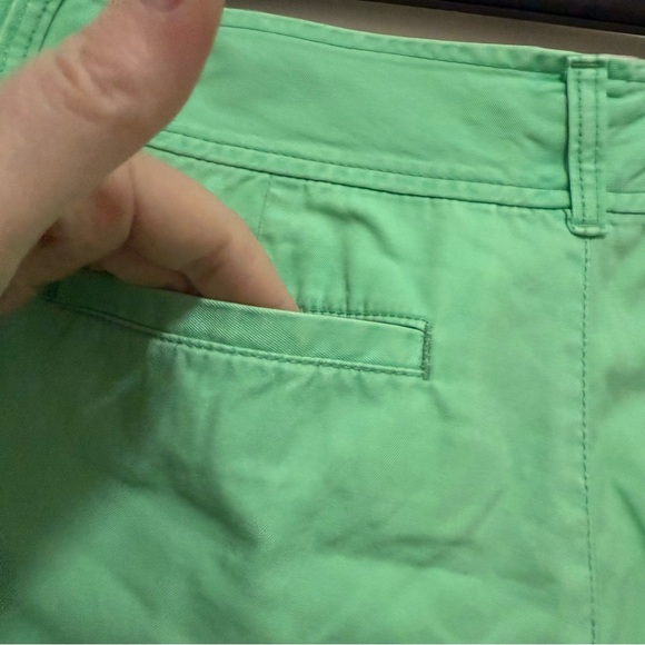 Lilly Pulitzer Callahan Green shorts size 12 - Picture 10 of 10